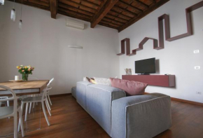 Luxury apartment Lucca center near Parking in the same building Italian Language School